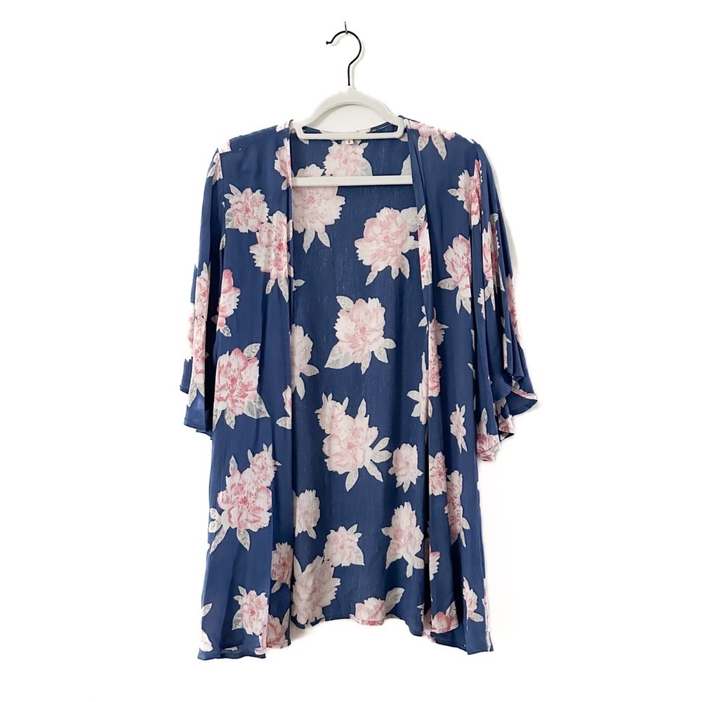 Andrée by UNIT Blue Floral Print Kimono with 3/4 Sleeves‎ - Women’s Size Small